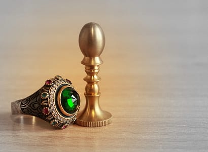 Customizing Your Emerald Ring: Adding Personal Touches and Unique Features