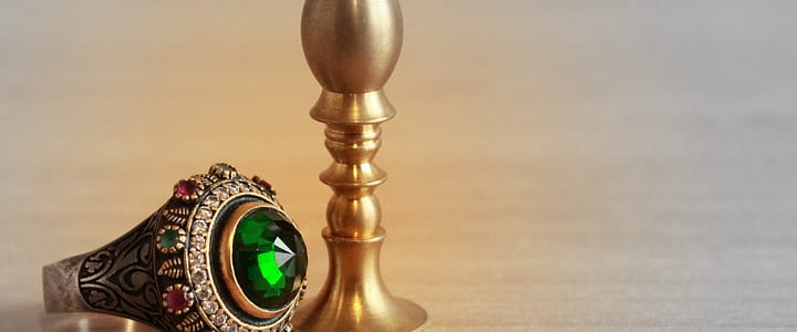 Customizing Your Emerald Ring: Adding Personal Touches and Unique Features