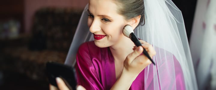 Tips for Choosing the Right Foundation for Your Wedding Day Look